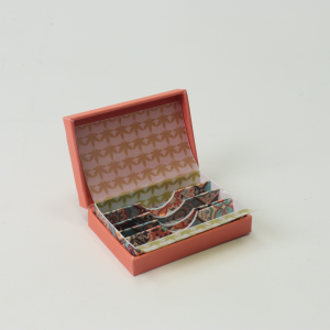 custom beveled edge rigid box | luxury flip top packaging (复制)