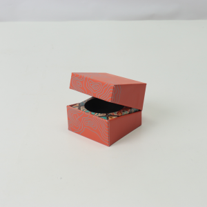 custom beveled edge rigid box | luxury flip top packaging (复制)